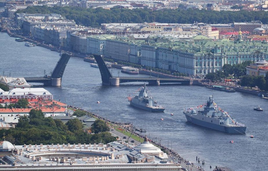 Parade_of_Russian_Navy_will_gather_47_ships_in_St_Petersburg.jpg