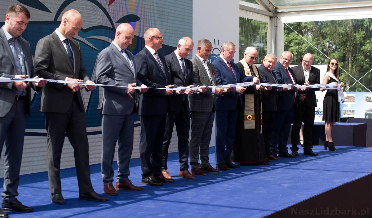 1622757299_Symboliczne-przecicie-wstgi-otwarcie-Polmlek.jpg.05d90886af7cc171784e4ddabd6e32ba.jpg